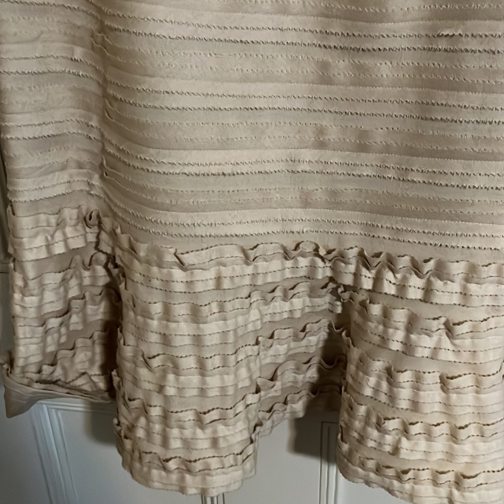 Oscar de la Renta beige 95% wool dress, 100% silk lining. Size 6. - Picture 3 of 5